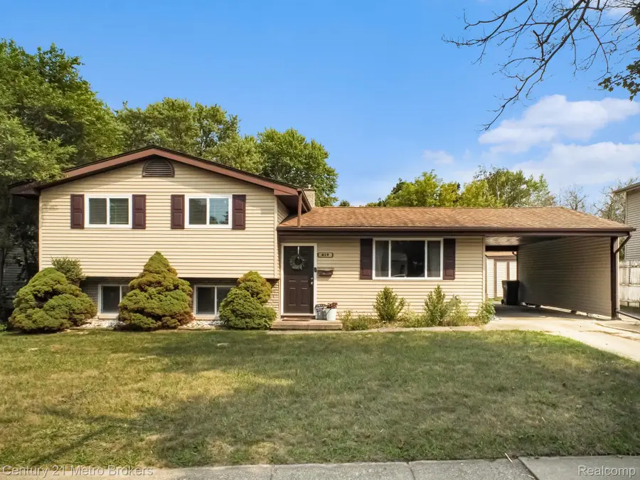 419 Laurie Drive, Flushing, MI 48433 - #3