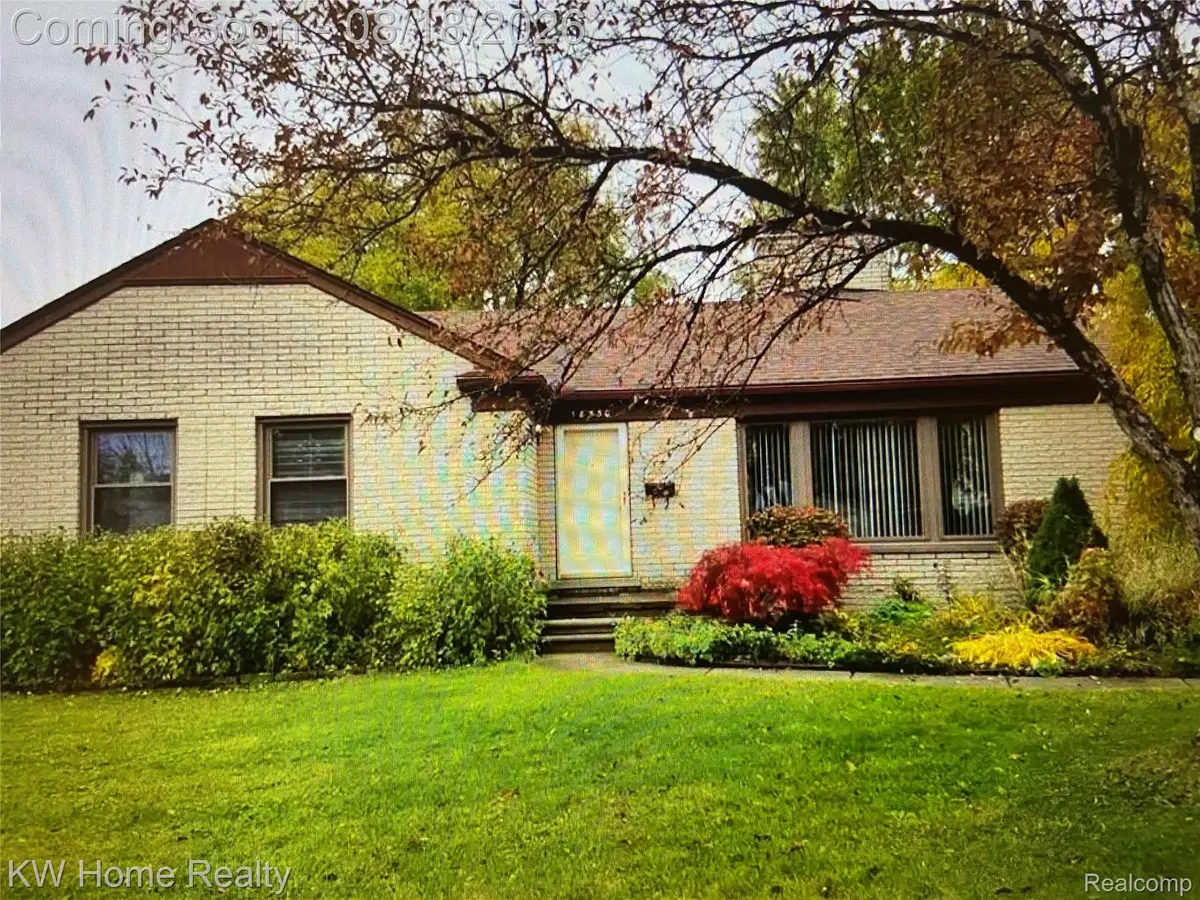 18550 Beechwood Street, Roseville, MI 48066 - #1