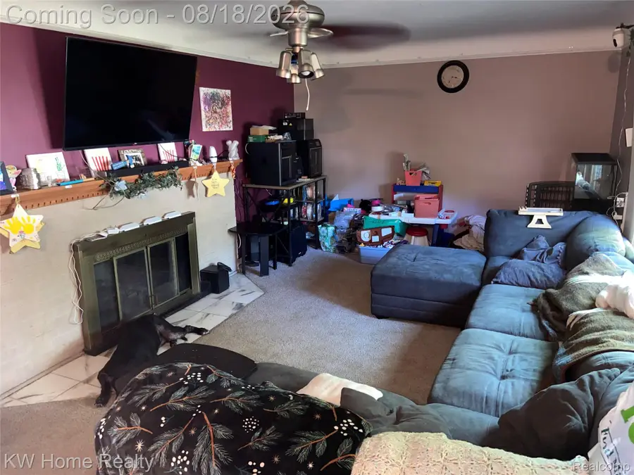 18550 Beechwood Street, Roseville, MI 48066 - #2