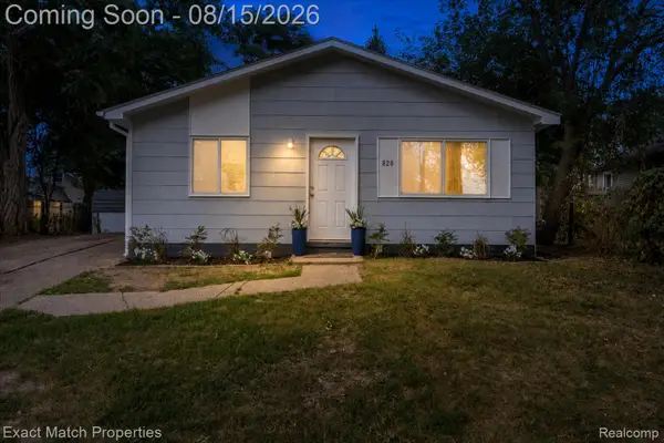 828 Sarasota Avenue, Pontiac, MI 48340