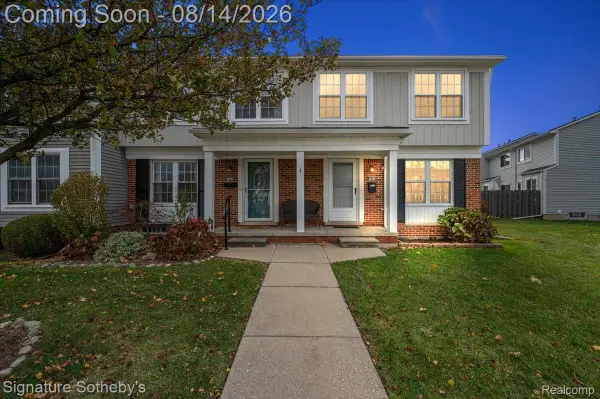 36702 Park Place Drive, SterlingHeights, MI 48310