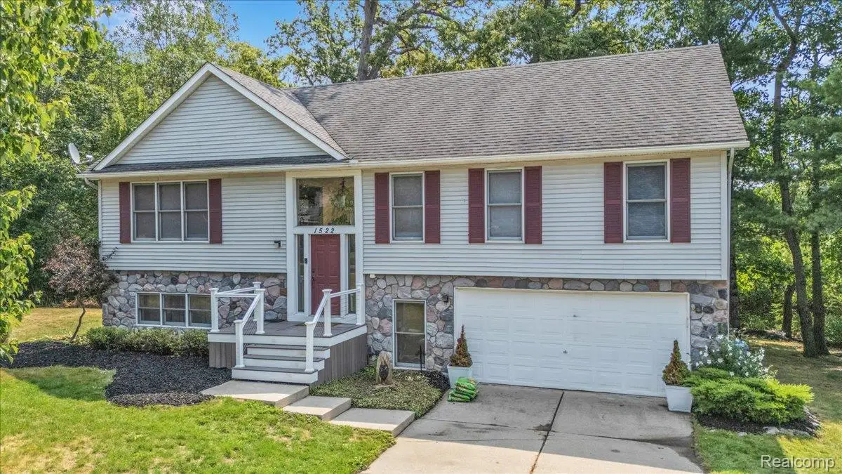 1522 Oregon Court, Waterford, MI 48327 - #1