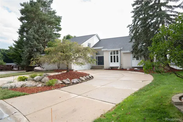 31033 Evergreen Court, FarmingtonHills, MI 48331