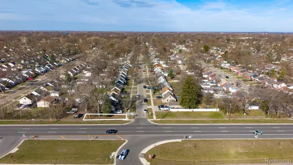 00 Telegraph, DearbornHeights, MI 48125