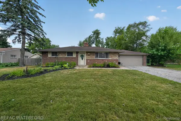 3476 Levee Street, Waterford, MI 48329