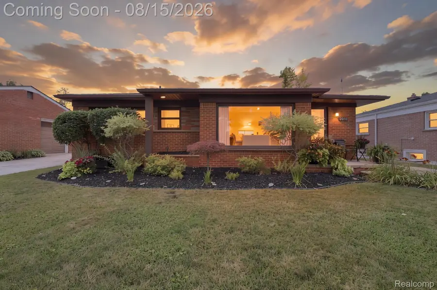 2010 Grange Road, Trenton, MI 48183 - #2