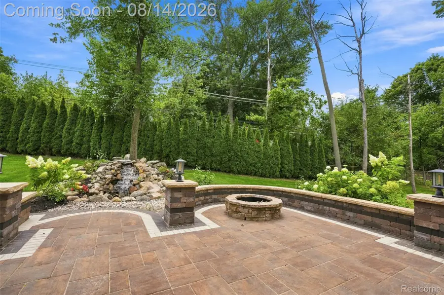 34145 Oak Forest Drive, Farmington Hills, MI 48331 - #3