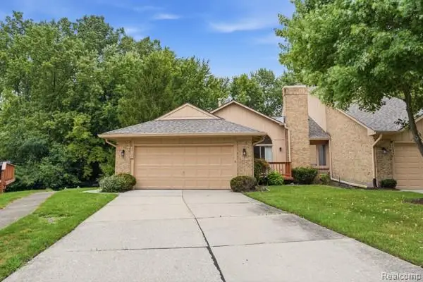 22100 River Ridge Trail #29, Farmington Hills, MI 48335 - #2
