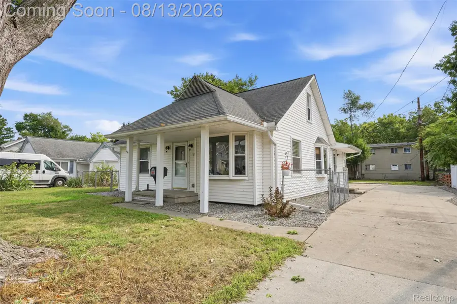 2709 2nd Street, Westland, MI 48186 - #2