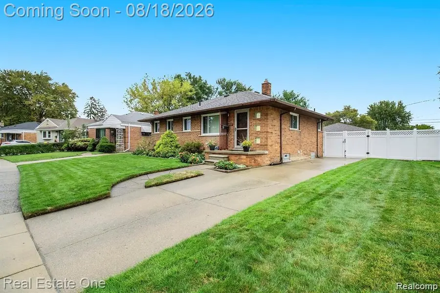 4327 Eastlawn Avenue, Wayne, MI 48184 - #2