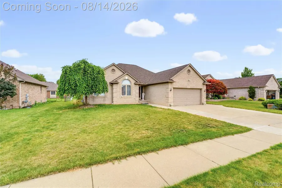 48353 Jefferson Drive, Macomb, MI 48044 - #2
