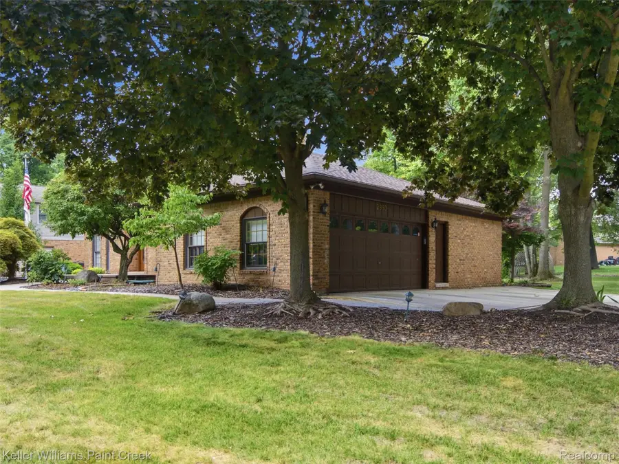 2950 Leyton Court, Rochester Hills, MI 48306 - #3