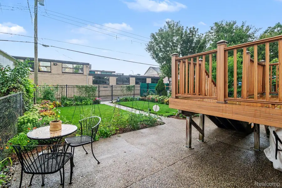 2201 Trowbridge Street, Hamtramck, MI 48212 - #3