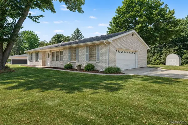 1628 Oneida Trail, LakeOrion, MI 48362