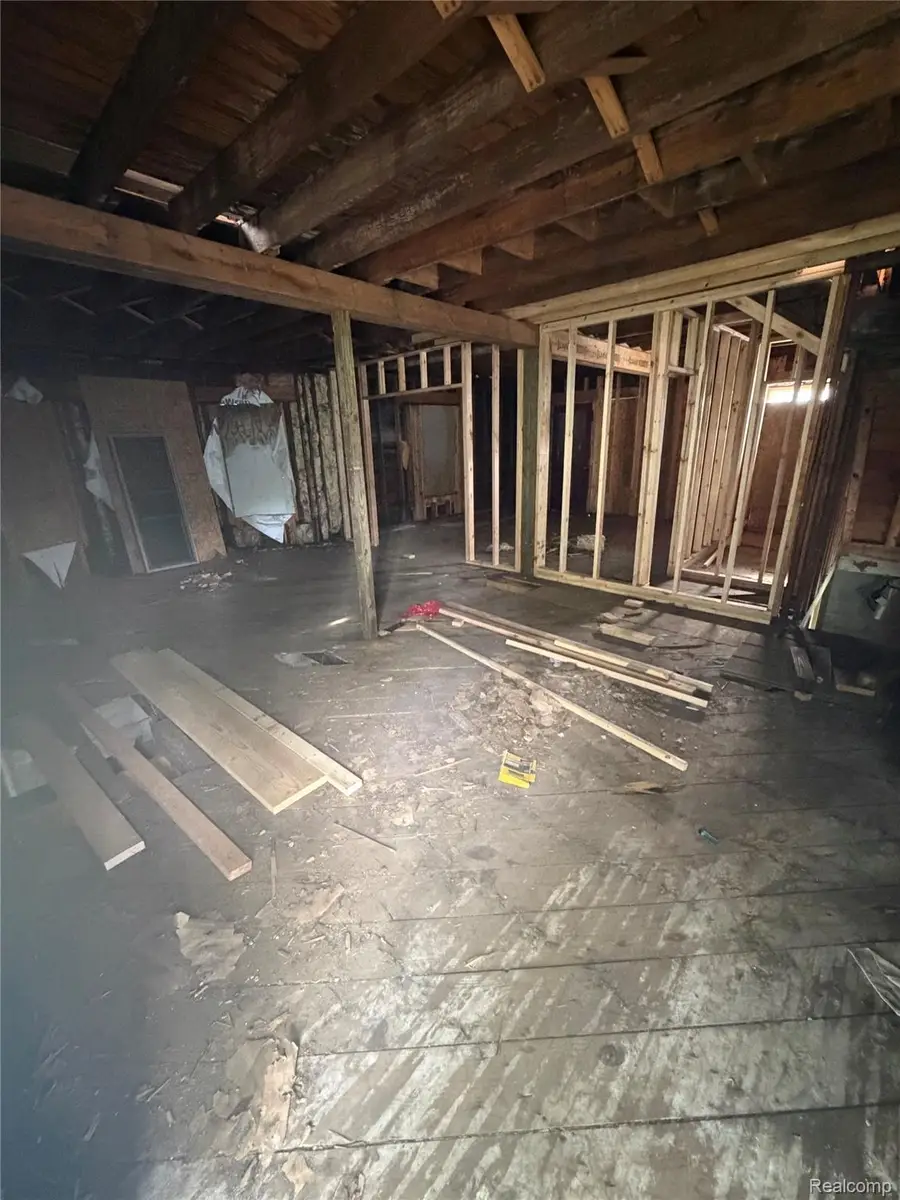 2917 Fenton Road, Flint, MI 48507 - #2