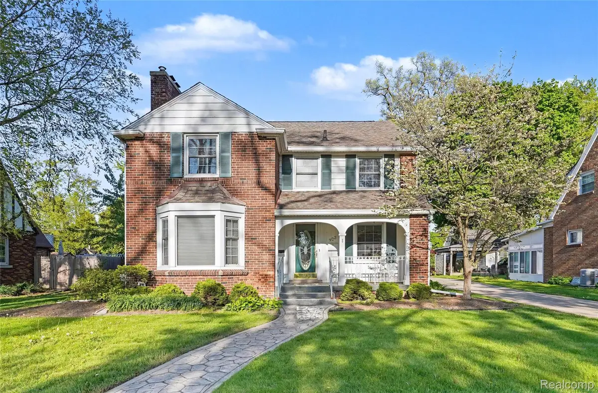 923 Maxine Street, Flint, MI 48503 - #1