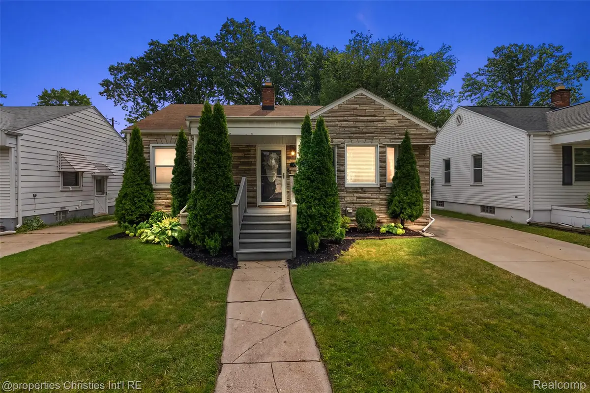 611 S Edgeworth Avenue, Royal Oak, MI 48067 - #1