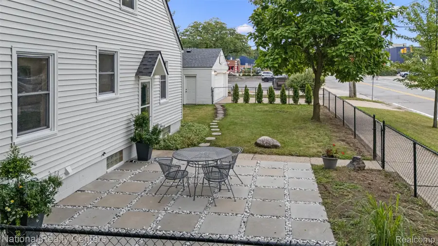 2616 Kenmore Road E, Berkley, MI 48072 - #3