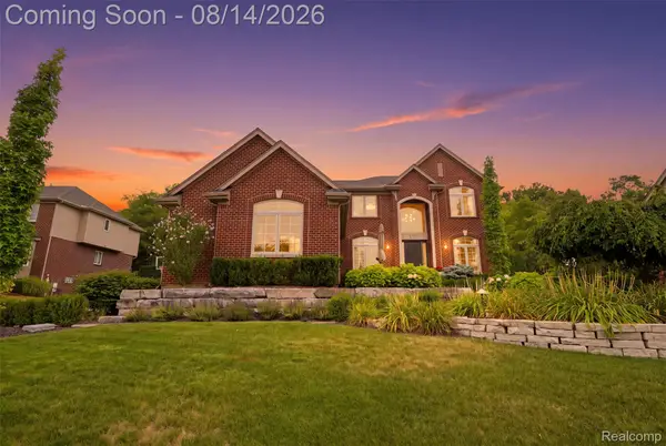1779 Kinghill Drive, CommerceTwp, MI 48382