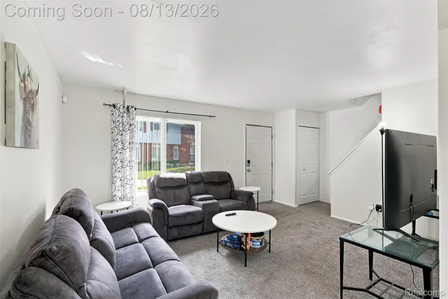27766 Eastwick Sq, Roseville, MI 48066 - #3