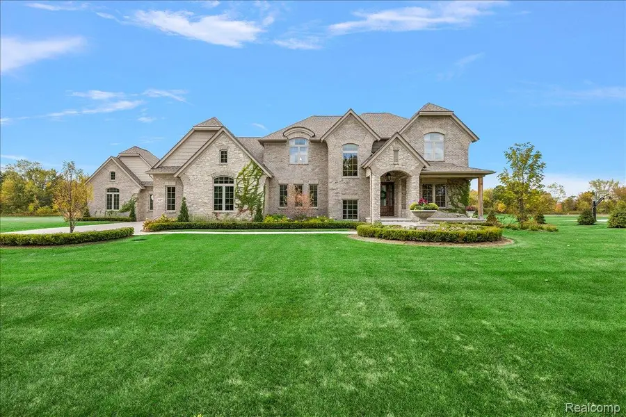62477 Rosina Court, Ray, MI 48096 - #3