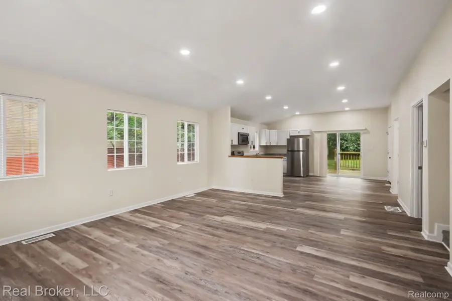 217 E Edgar Bergen Boulevard, Decatur, MI 49045 - #3