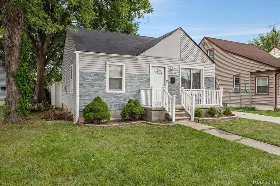 6380 Ashton Avenue, Detroit, MI 48228 - #2