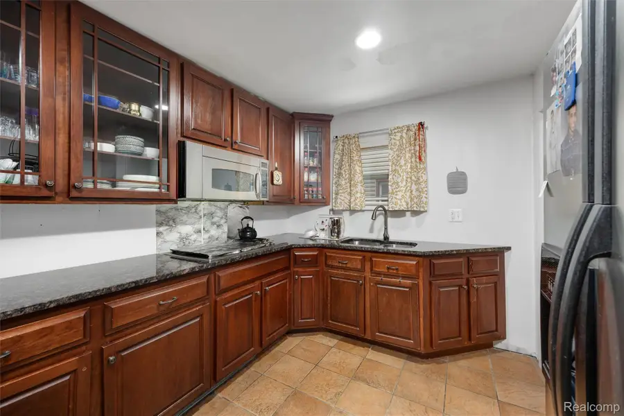 6380 Ashton Avenue, Detroit, MI 48228 - #3