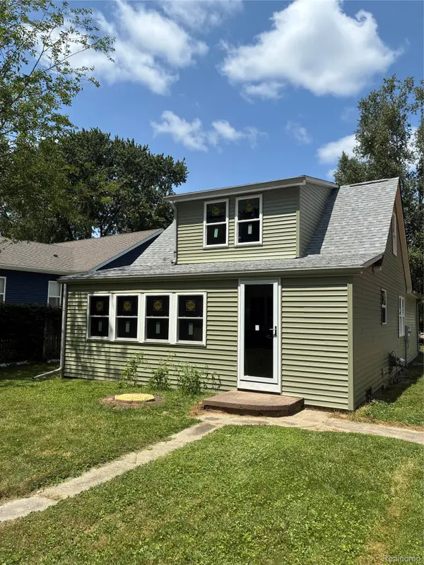 5901 Felske Drive, Brighton, MI 48116
