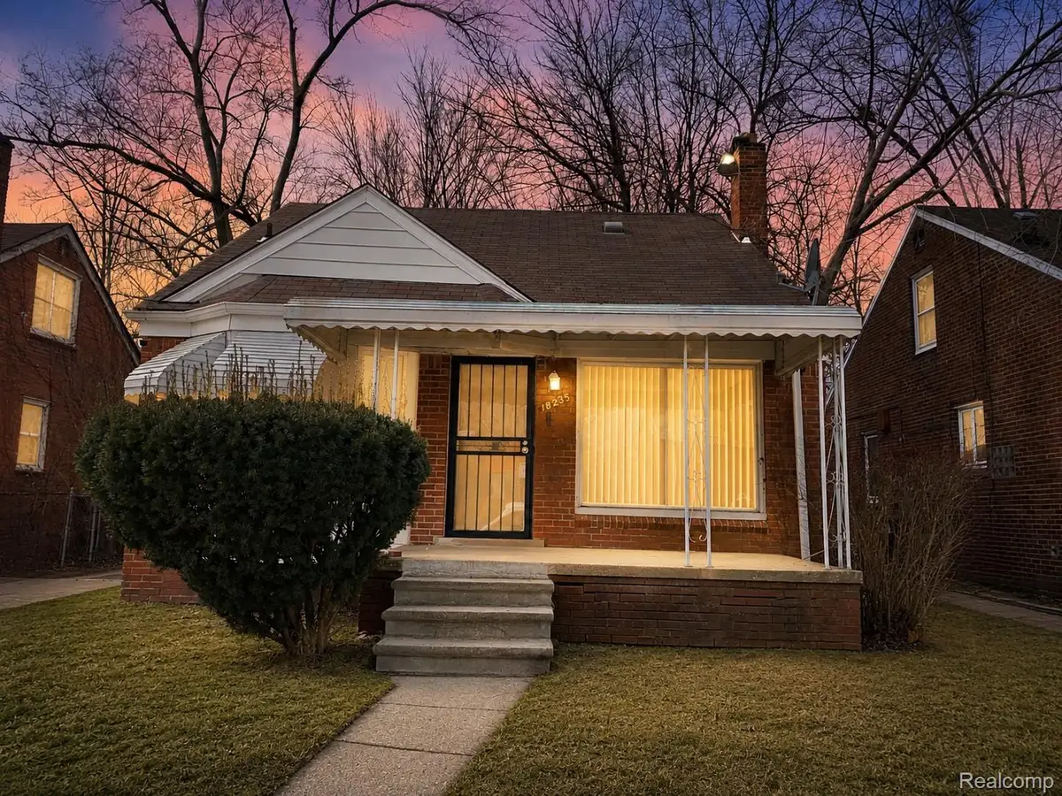 18235 Freeland Street, Detroit, MI 48235 - #1