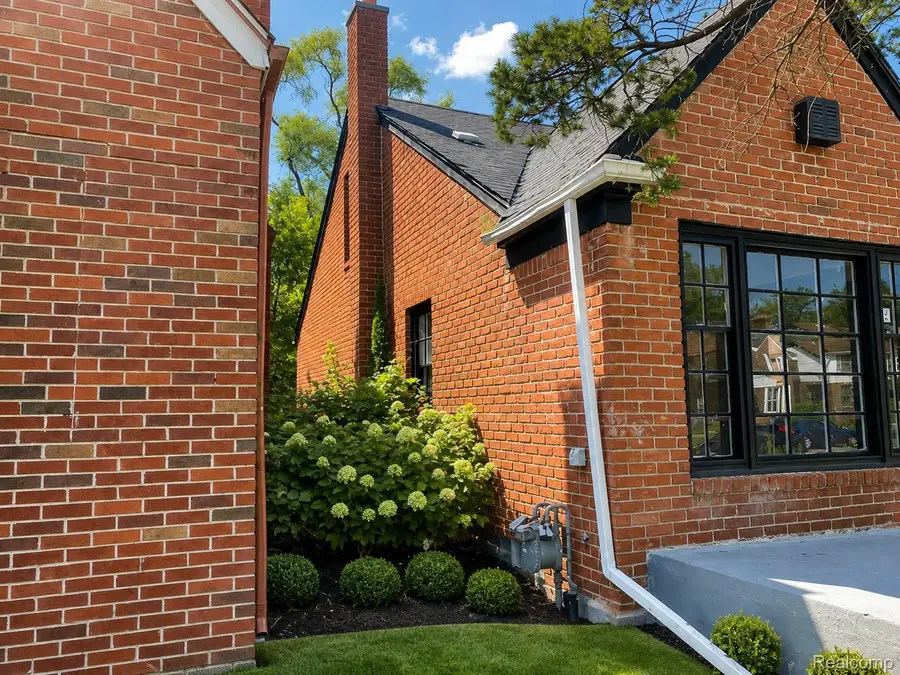 15711 Birwood Street, Detroit, MI 48238 - #2