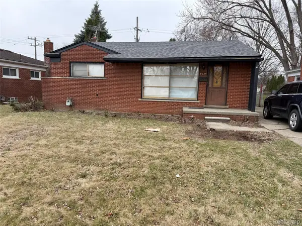 8225 Lochdale Street, DearbornHeights, MI 48127