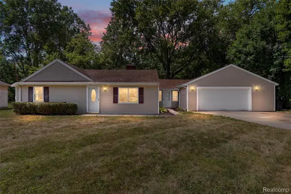 1156 Rinn Street, Burton, MI 48509