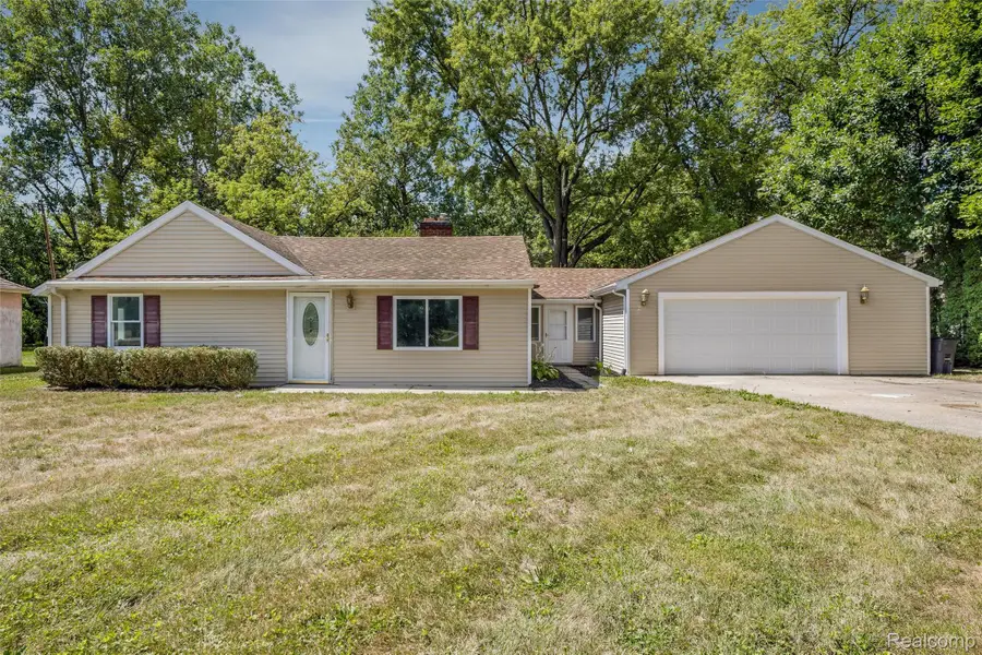 1156 Rinn Street, Burton, MI 48509 - #2
