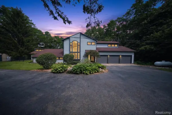 9319 Faussett Road, Fenton, MI 48430