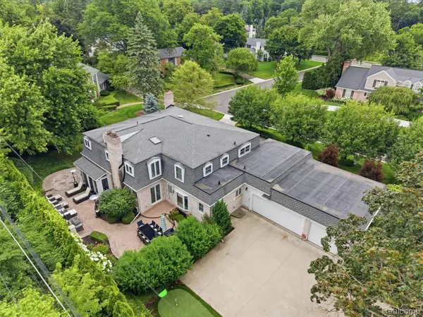 1281 Twin Maples Lane, BloomfieldHills, MI 48301