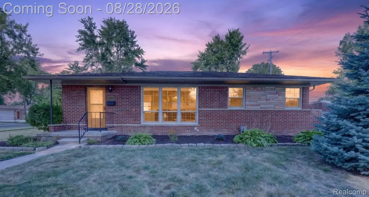 32115 Beacon Lane, Fraser, MI 48026 - #1