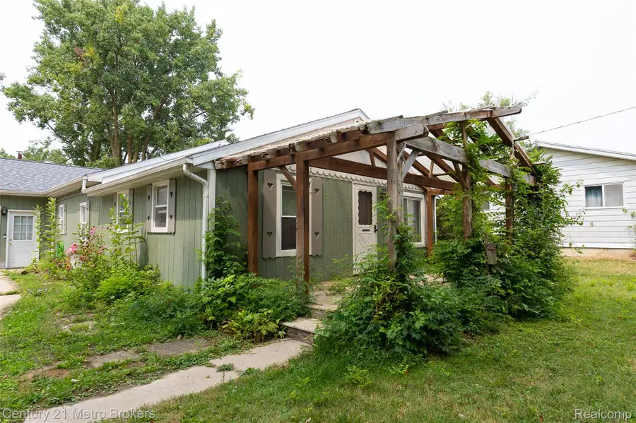 3063 Stockbridge Street, Flint, MI 48506 - #3