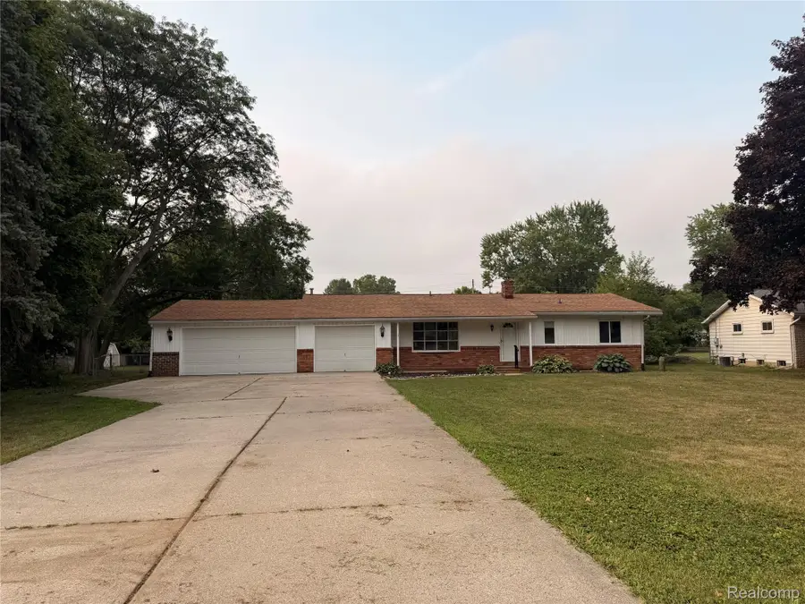 5347 Mapletree Drive, Flint, MI 48532 - #2