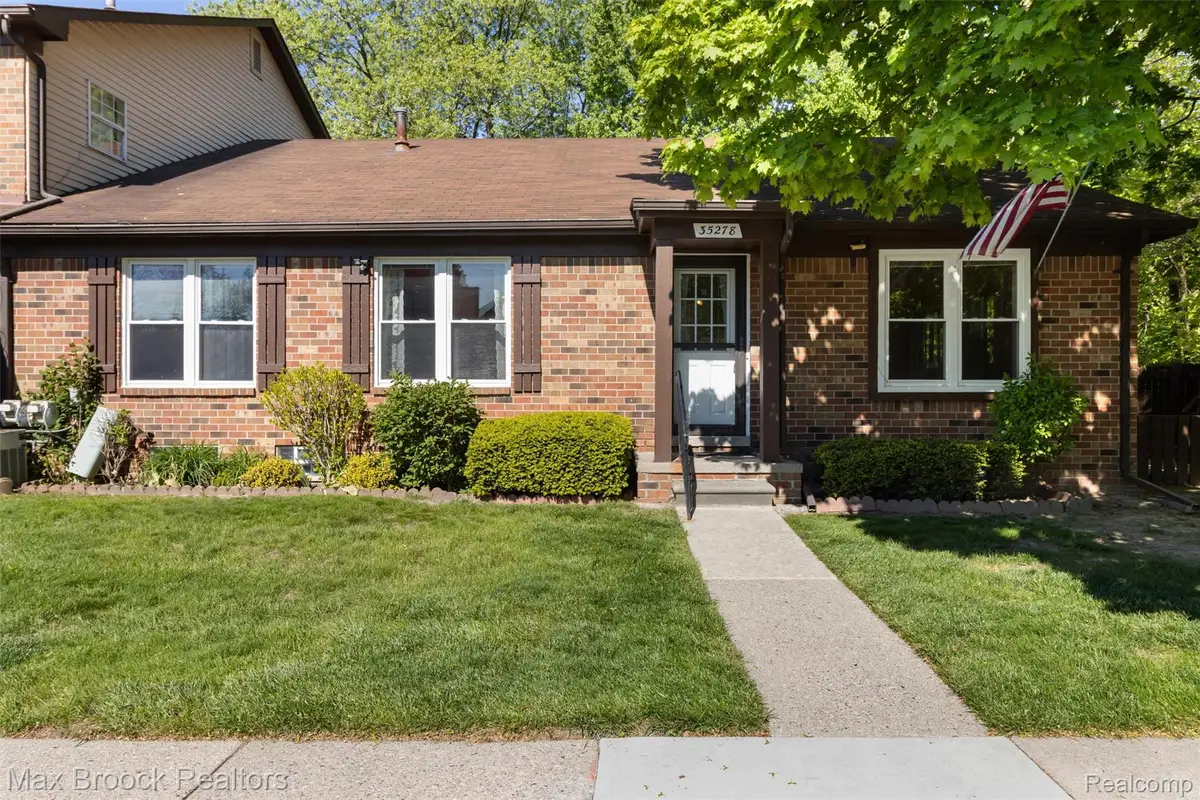 35278 Bristlecone, Clinton Township, MI 48035 - #1