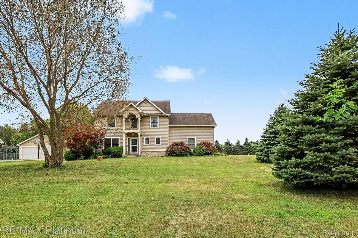 9731 Fountain Lane, Fowlerville, MI 48836 - #1