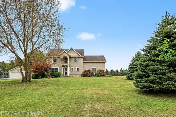 9731 Fountain Lane, Fowlerville, MI 48836