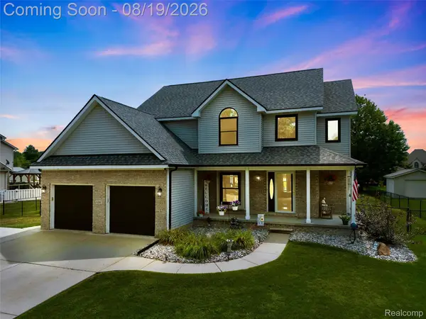 6250 Burningtree Drive, Burton, MI 48509