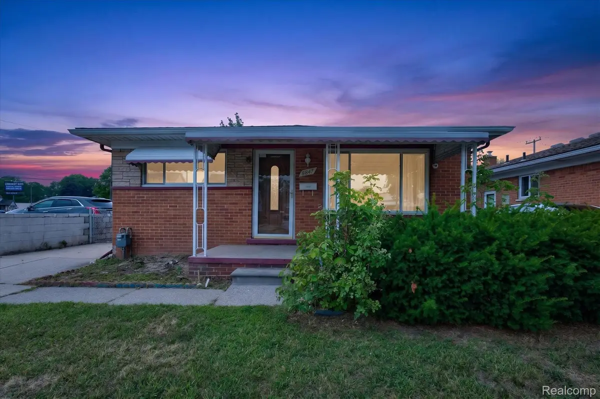 8847 Woodbine, Redford, MI 48239 - #1