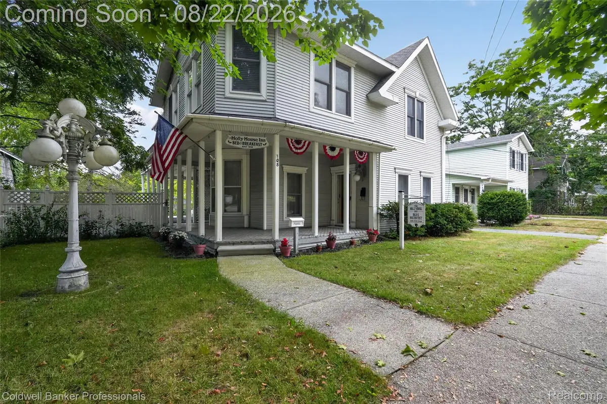 108 College Street S, Holly, MI 48442 - #1