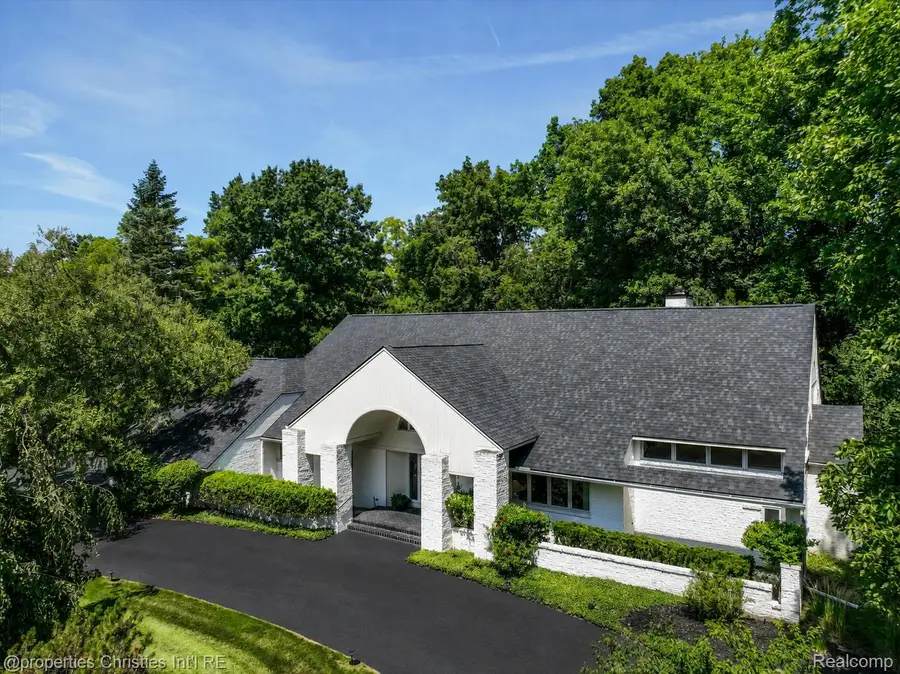 23658 Shagwood Drive, Bingham Farms, MI 48025 - #2
