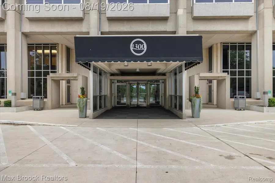 1300 E Lafayette Street #1509, Detroit, MI 48207 - #2
