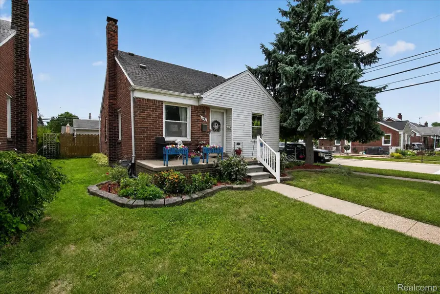 1693 Riverbank Street, Lincoln Park, MI 48146 - #2