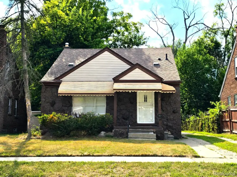 20211 Ashton Avenue, Detroit, MI 48219 - #2