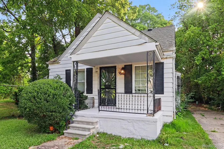 9636 Plainview Avenue, Detroit, MI 48228 - #2